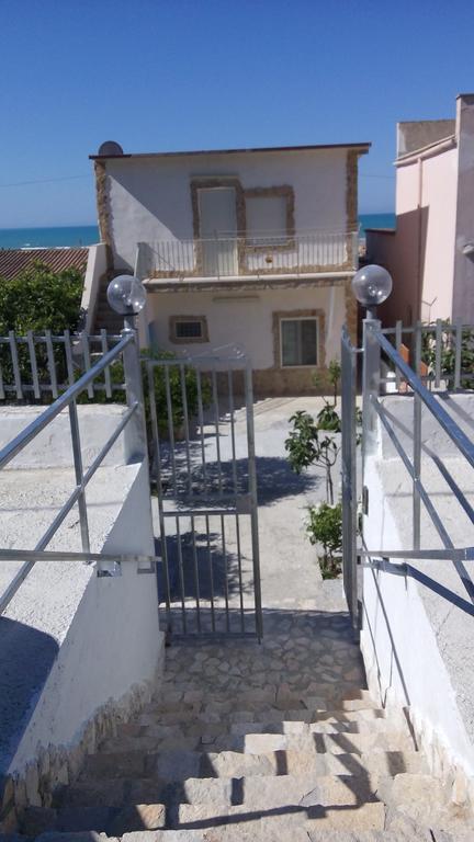 Villa Marinella Porto Empedocle Oda fotoğraf